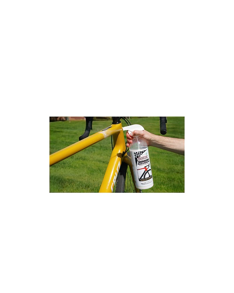 Finish Line Showroom Polish & Protectant with Ceramic / Technology (12oz / 1Litre) 3 Finish Line Showroom Polish Protectant with Ceramic Technology 1 litre Spray 2